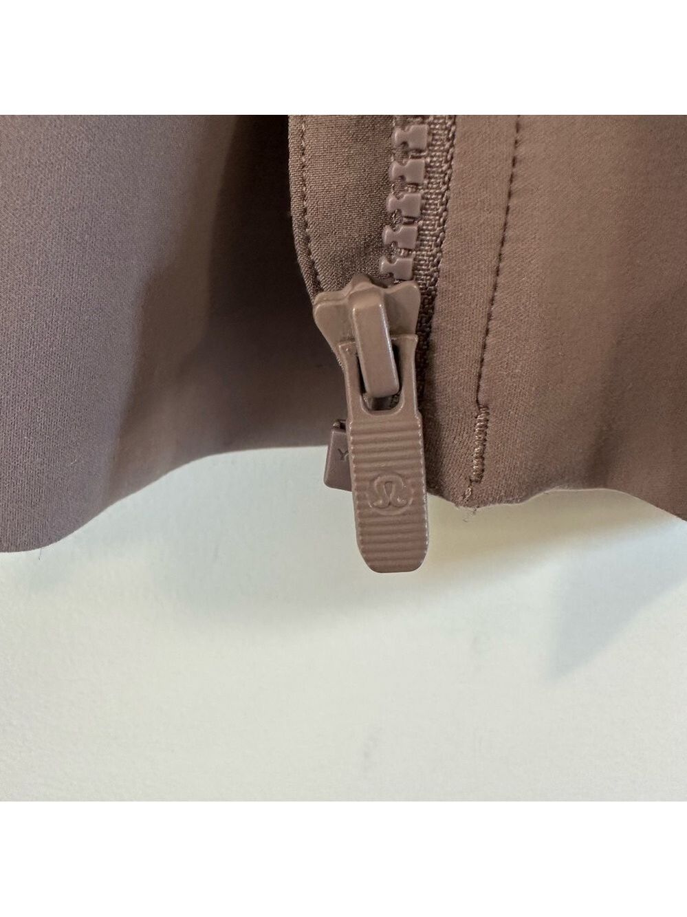 Lululemon Day Maker Full Zip Hoodie Lunar Rock Size 6 - Picture 9 of 13